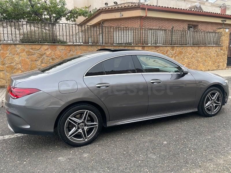 Usado Mercedes CLA250e 218 CV (160 kW) 2021 Gris / plata Berlina