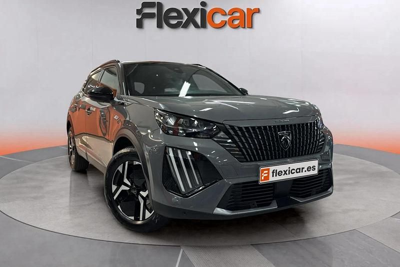 Usado Peugeot 2008 GT 131 CV (96 kW) 2023 Gris SUV