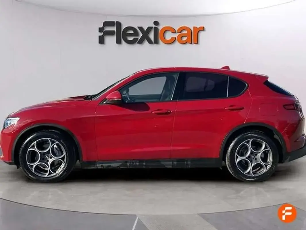 Usado Alfa Romeo Stelvio Sprint 162 CV (119 kW) 2022 Rojo SUV