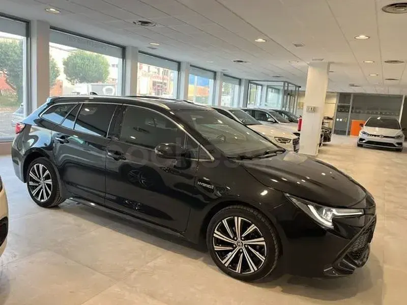 Usado Toyota Corolla Sport 122 CV (89 kW) 2023 Negro Familiar