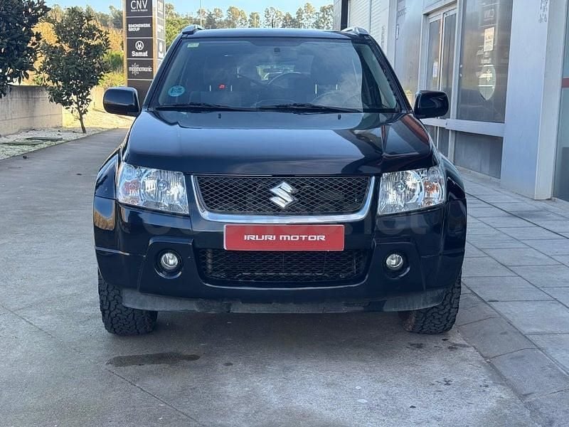 Usado Suzuki Grand Vitara 106 CV (77 kW) 2006 Negro SUV