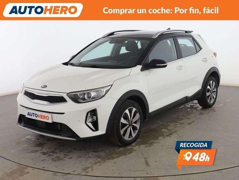 Usado Kia Stonic 101 CV (74 kW) 2021 Blanco SUV