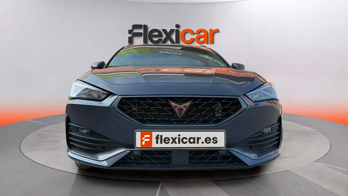 Usado Cupra Leon 204 CV (150 kW) 2021 Gris Familiar