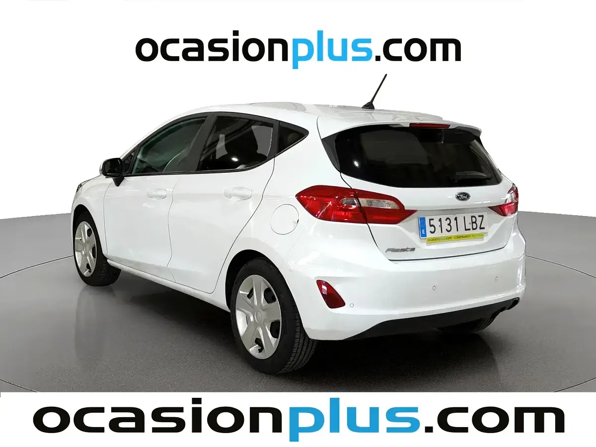 Usado Ford Fiesta Trend 85 CV (62 kW) 2019 Blanco Utilitario