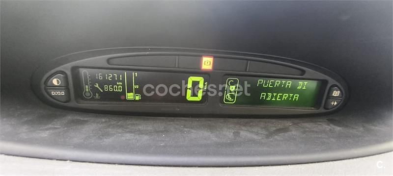 Usado Citroën Xsara Picasso Exclusive 92 CV (67 kW) 2006 Azul Monovolumen