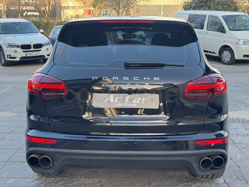 Usado Porsche Cayenne Turbo S 570 CV (419 kW) 2016 Negro SUV