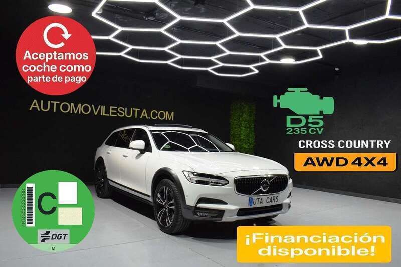 Blanco Usado 2019 Volvo V90 Inscription Familiar | 27.997 € (Un poco caro) - Imagen 1/4