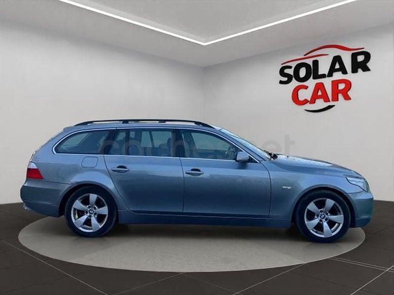 Usado BMW 525 177 CV (130 kW) 2005 Gris / plata Familiar