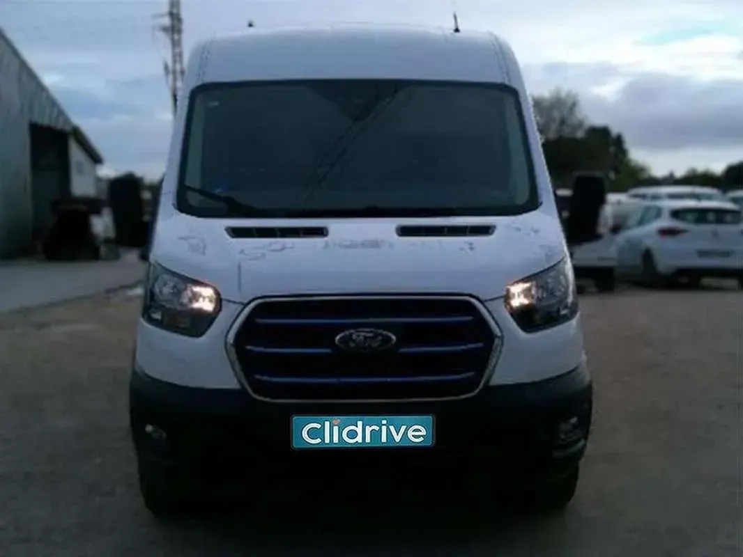 Usado Ford Transit Trend 135 kW (184 CV) 2022 Blanco Van