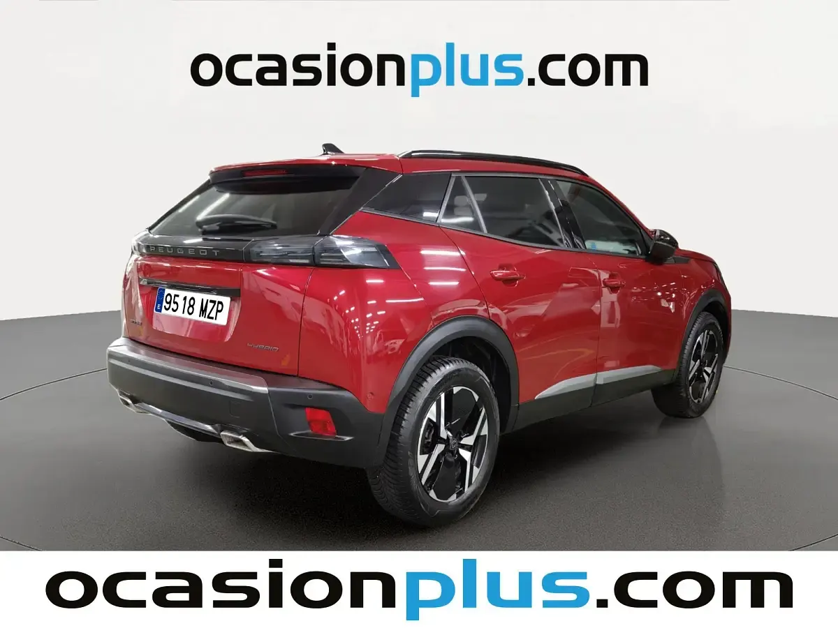 Usado Peugeot 2008 Allure 145 CV (106 kW) 2025 Rojo SUV