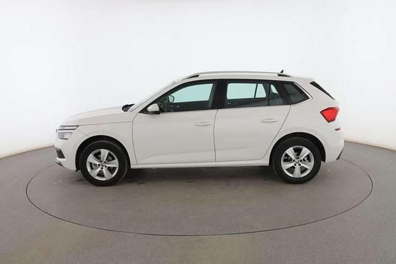Usado Skoda Kamiq Ambition 117 CV (86 kW) 2020 Blanco SUV
