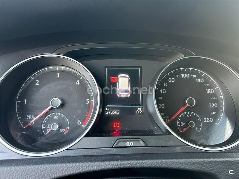 Usado VW Golf VII Advance 115 CV (84 kW) 2017 Blanco Familiar