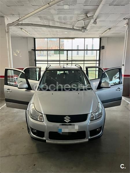 Usado Suzuki SX4 GLX 107 CV (78 kW) 2008 Gris / plata SUV