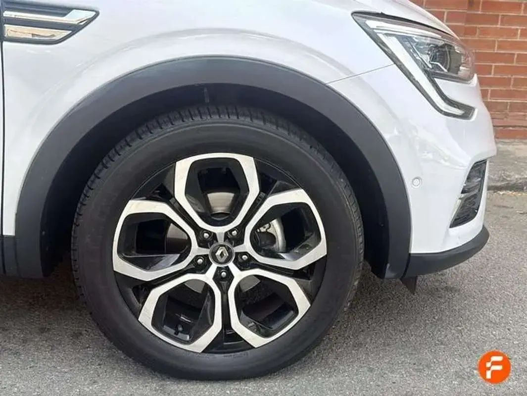 Usado Renault Arkana Intens 140 CV (102 kW) 2021 Blanco SUV