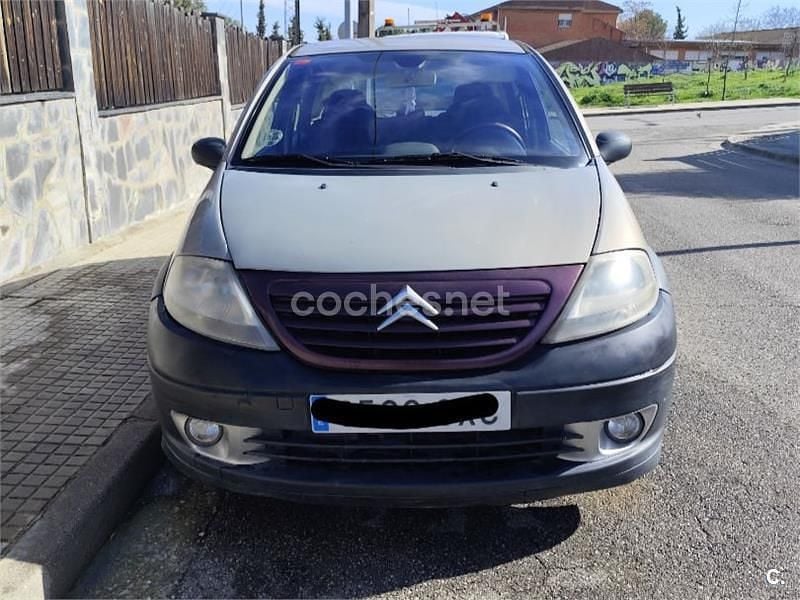 Usado Citroën C3 XTR 90 CV (66 kW) 2004 Beige Berlina