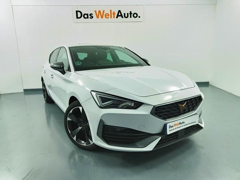 Blanco Usado 2024 Cupra Leon Berlina | 28.500 € (Precio justo) - Imagen 1/4