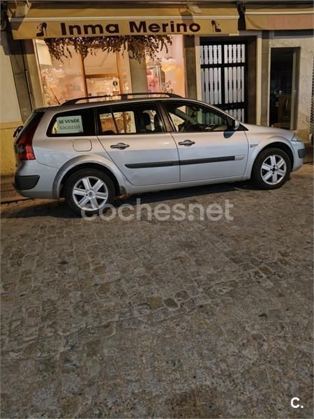 Gris / plata Usado 2005 Renault Mégane GrandTour Privilege Familiar | 1800 € (Precio justo) - Imagen 1/3