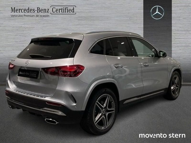 Usado Mercedes GLA200 163 CV (119 kW) 2025 Gris / plata SUV