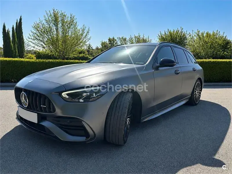 Usado Mercedes C220 200 CV (147 kW) 2023 Gris / plata Familiar