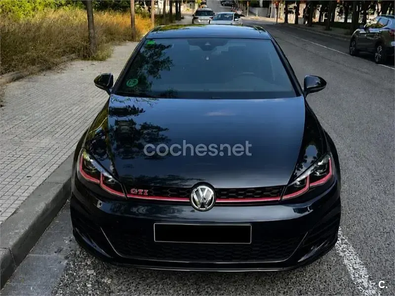 Usado VW Golf VII GTI 245 CV (180 kW) 2017 Negro Berlina