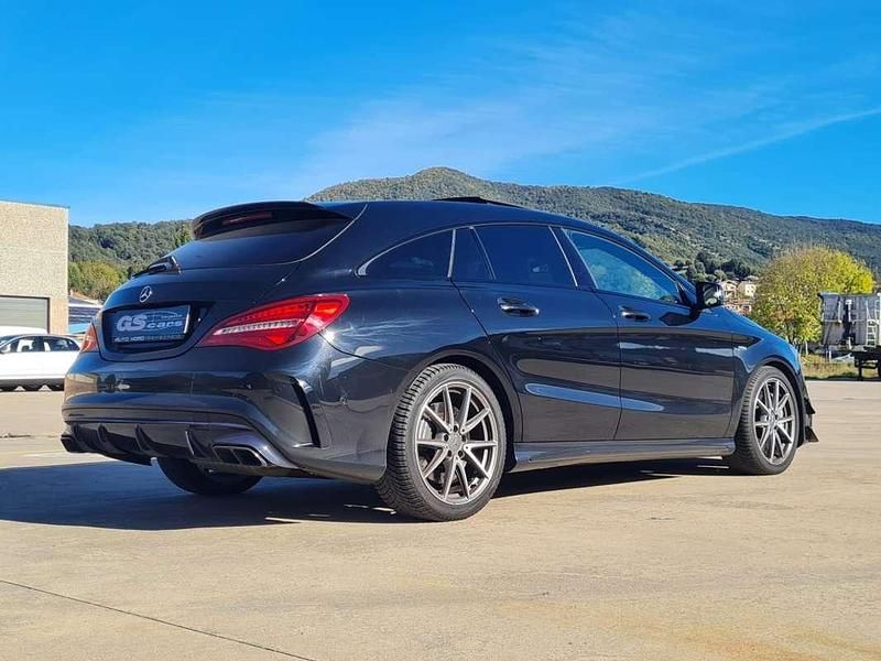 Usado Mercedes CLA45 AMG Shooting Brake AMG 381 CV (280 kW) 2018 Negro Familiar