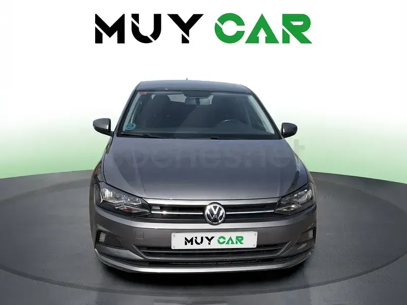 Usado VW Polo Advance 95 CV (69 kW) 2019 Gris Utilitario