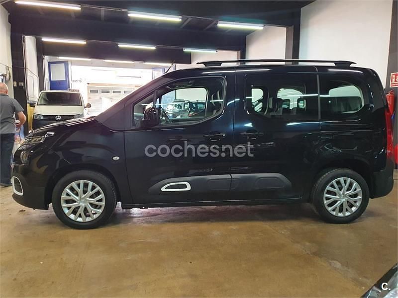 Usado Citroën Berlingo Feel 100 CV (73 kW) 2019 Negro Monovolumen