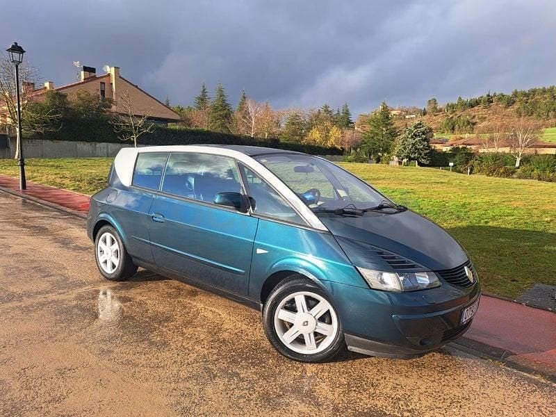 Usado Renault Avantime Dynamique 150 CV (110 kW) 2003 Verde Monovolumen