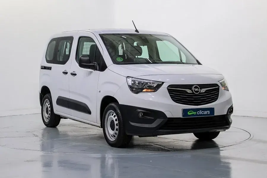 Usado Opel Combo Business Edition 100 CV (73 kW) 2023