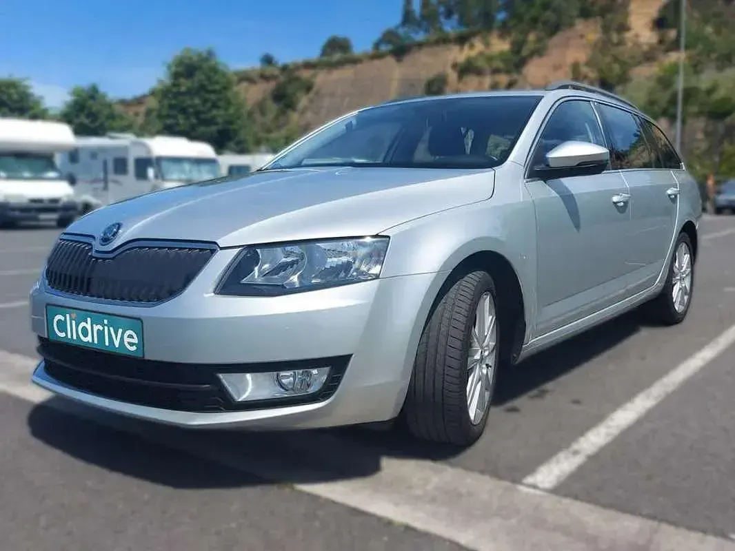 Usado Skoda Octavia Style 116 CV (85 kW) 2016 Gris Familiar
