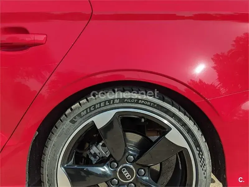 Usado Audi A3 S-Line 110 CV (80 kW) 2016 Rojo Berlina
