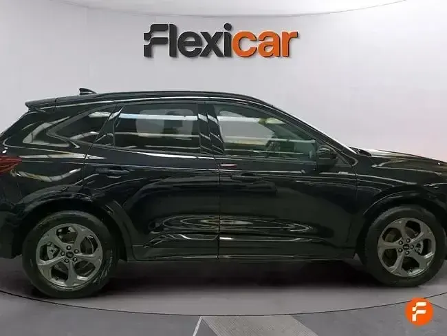 Usado Ford Kuga ST-Line 150 CV (110 kW) 2025 Negro SUV