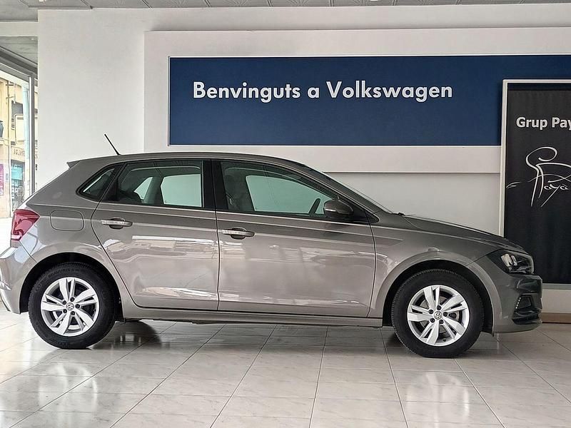 Usado VW Polo Advance 95 CV (69 kW) 2020 Gris Berlina