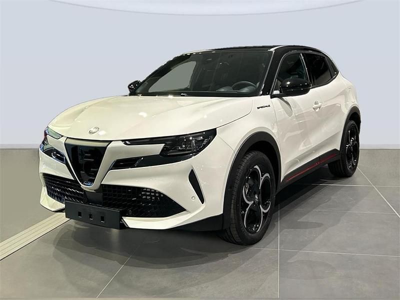 Blanco sempione Nuevo 2024 Alfa Romeo GT Junior Edizione Speciale SUV | 33.350 € - Imagen 1/4