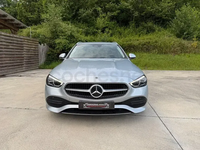Usado Mercedes C220 200 CV (147 kW) 2022 Gris / plata Familiar