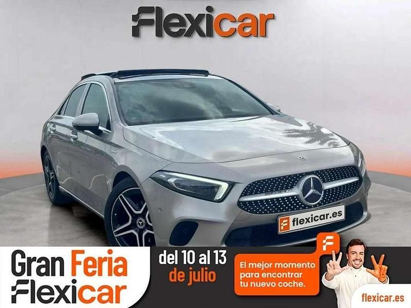 Gris Usado 2019 Mercedes A180 Berlina | 23.390 € (Buen precio) - Imagen 1/4