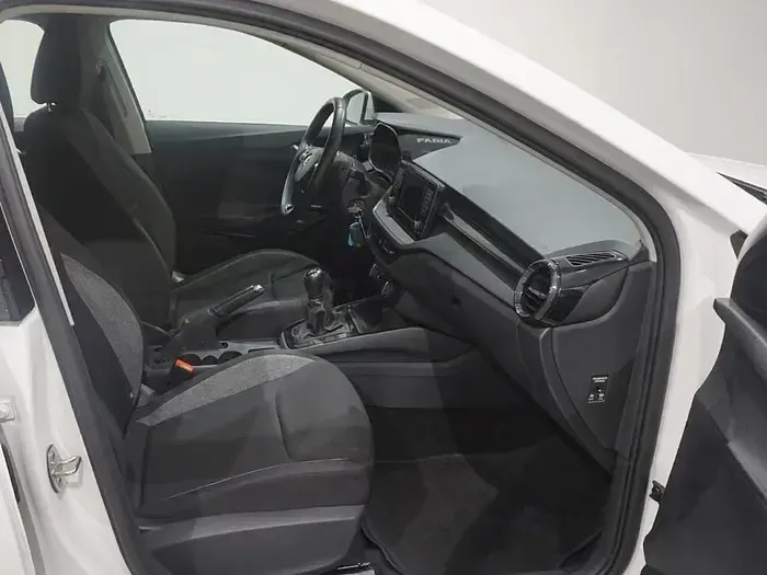 Usado Skoda Fabia Active 80 CV (58 kW) 2023 Blanco Utilitario
