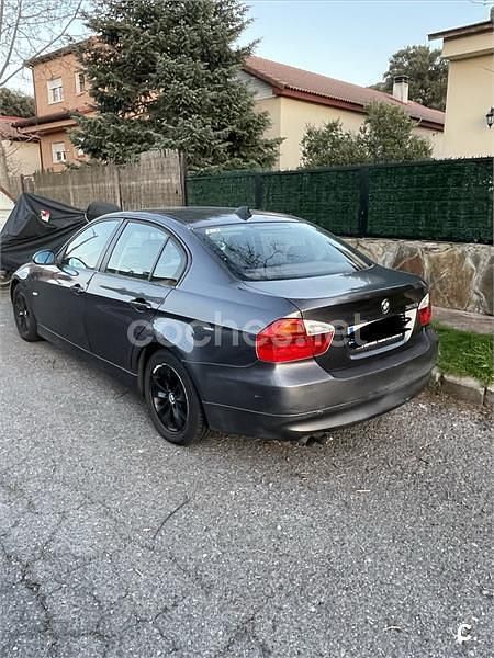 Usado BMW 325 218 CV (160 kW) 2006 Gris / plata Berlina