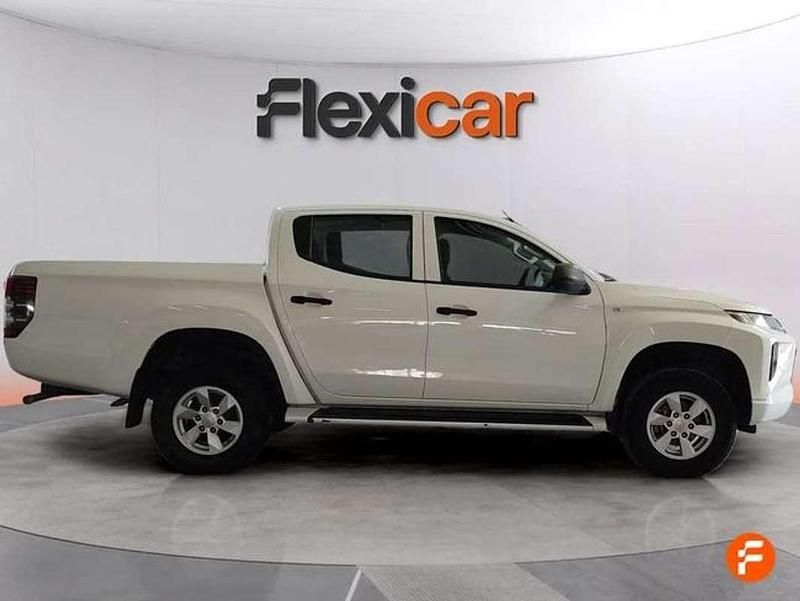 Usado Mitsubishi L200 150 CV (110 kW) 2020 Blanco Recogida