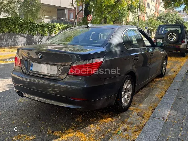 Usado BMW 523 177 CV (130 kW) 2008 Negro Berlina