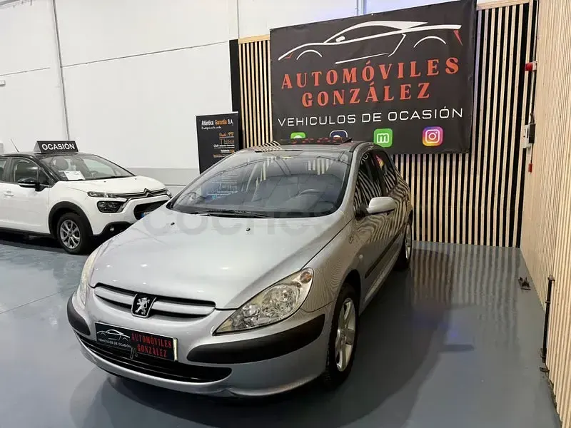 Usado Peugeot 307 138 CV (101 kW) 2003 Gris / plata Berlina