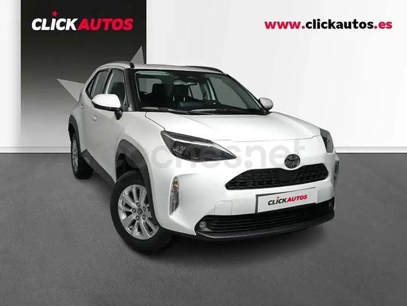 Usado Toyota Yaris Cross Business Edition 116 CV (85 kW) 2025 Blanco SUV