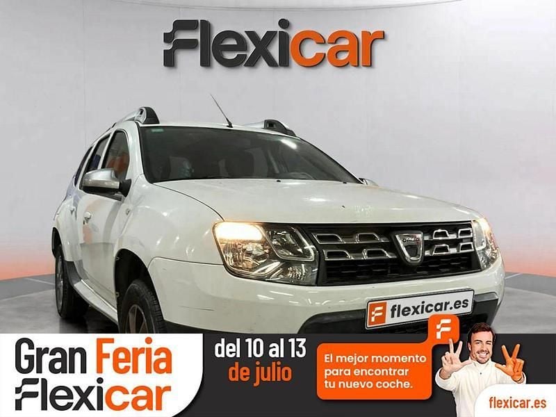Usado Dacia Duster Ambiance 109 CV (80 kW) 2015 Blanco SUV