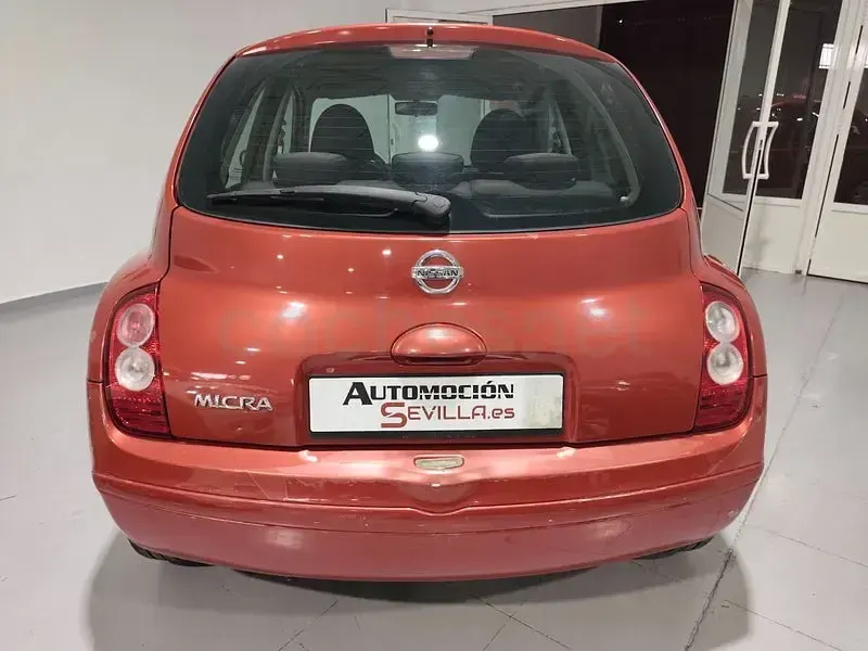 Usado Nissan Micra Acenta+ 80 CV (58 kW) 2009 Rojo Berlina