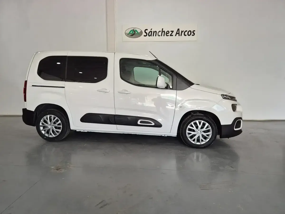 Usado Citroën Berlingo 100 CV (73 kW) 2019 Blanco Monovolumen