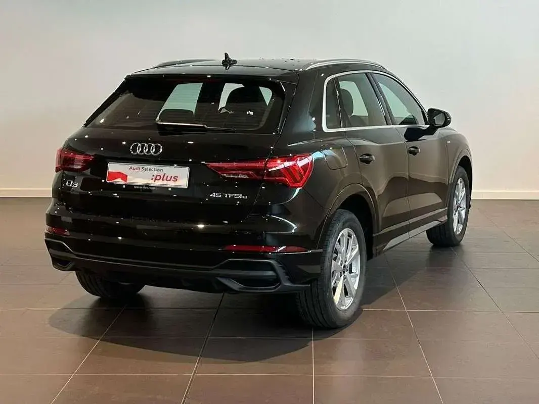 Usado Audi Q3 S-Line 245 CV (180 kW) 2024 Negro SUV