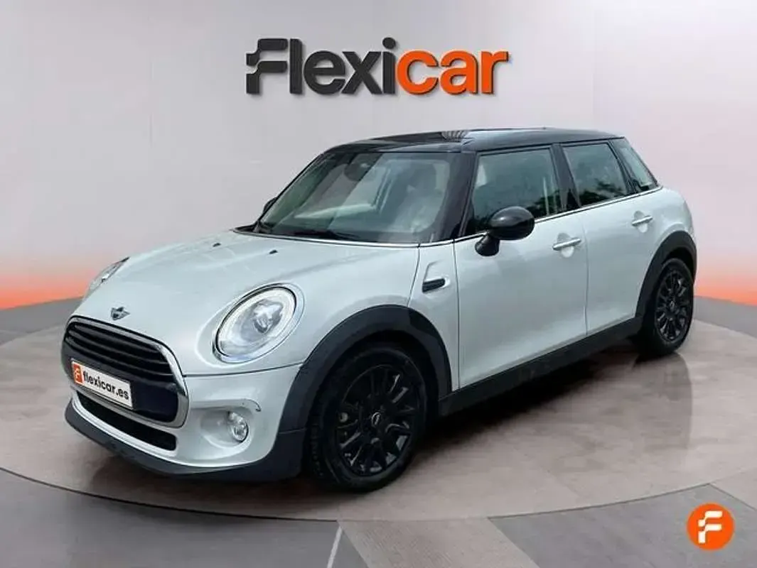 Usado Mini Cooper 136 CV (100 kW) 2018 Gris Utilitario