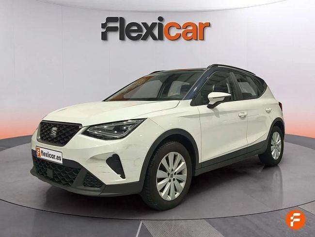 Usado Seat Arona Style 110 CV (80 kW) 2023 Blanco SUV