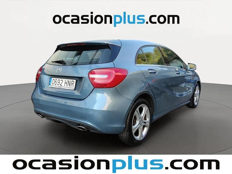 Usado Mercedes A200 Urban 136 CV (100 kW) 2013 Azul Utilitario