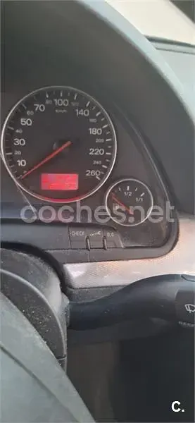 Usado Audi A4 130 CV (95 kW) 2003 Azul Berlina